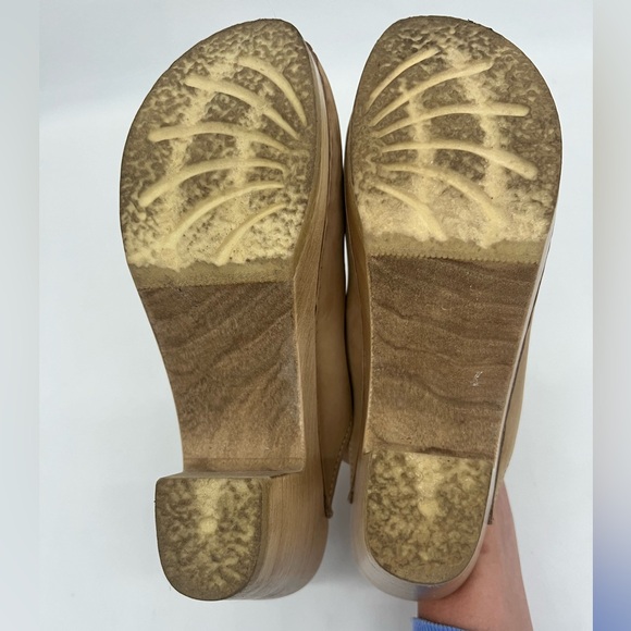 Sven original clogs women’s size 40 (9), tan suede, tall heel - Picture 4 of 7